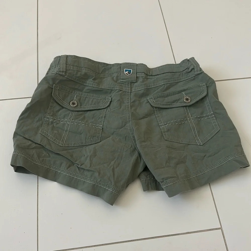 KUHL girls Green Short hiking size 12 adjustable